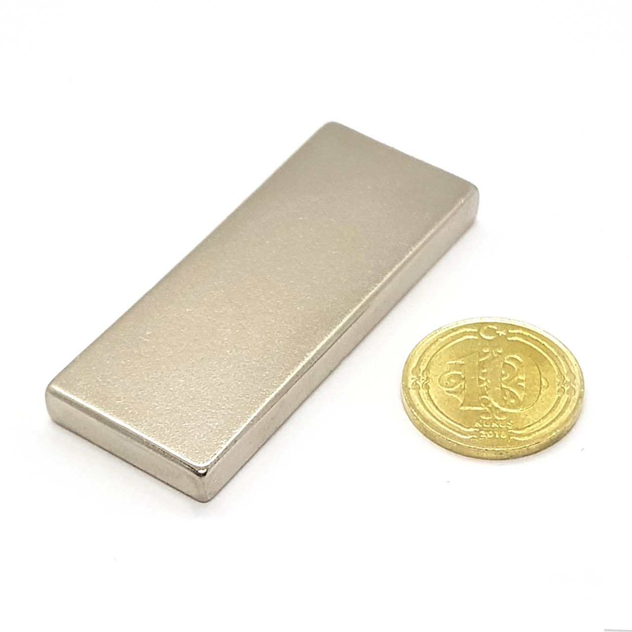 Boy 50mm  En 20mm Kalınlık 5mm N35 seri Güçlü Neodyum Mıknatıs