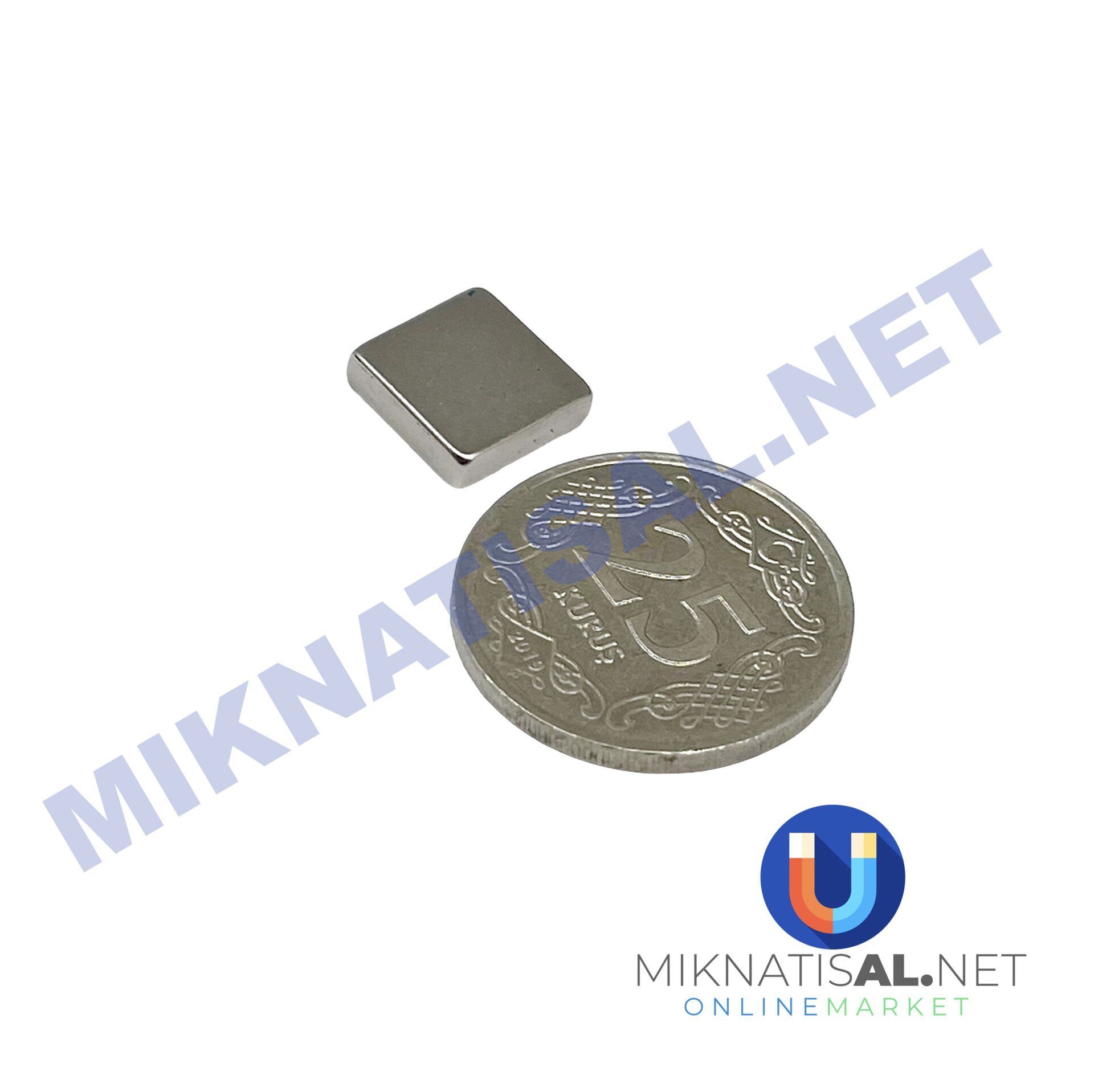 Boy 10mm En 10mm Kalınlık 3mm N35 Seri Güçlü Neodyum Mıknatıs