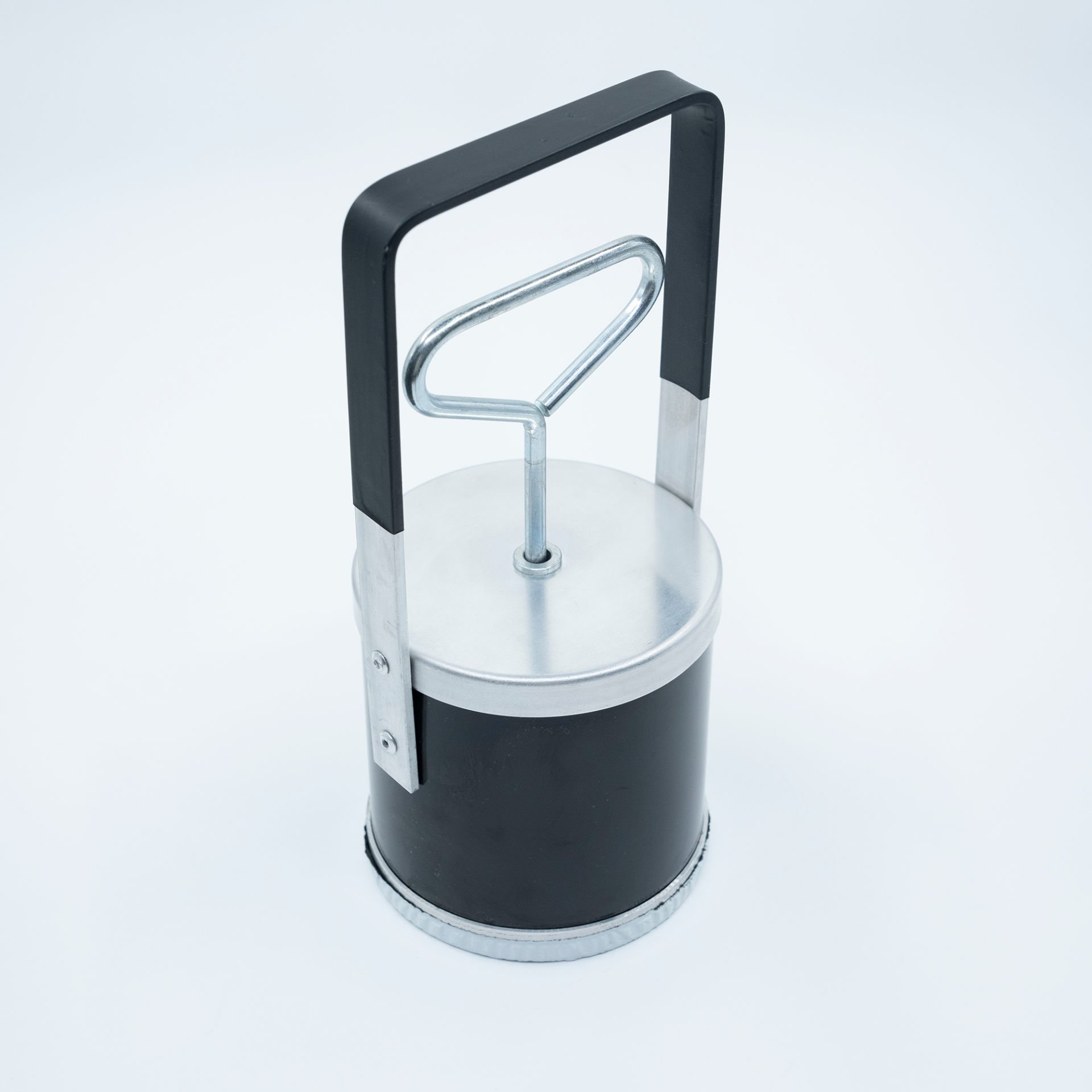 BIRAKTIRMALI SAPSIZ SİYAH METAL TOPLAYICI